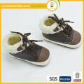 Alibaba los zapatos de bebé de cuero verdaderos suaves del búho 2015fashion